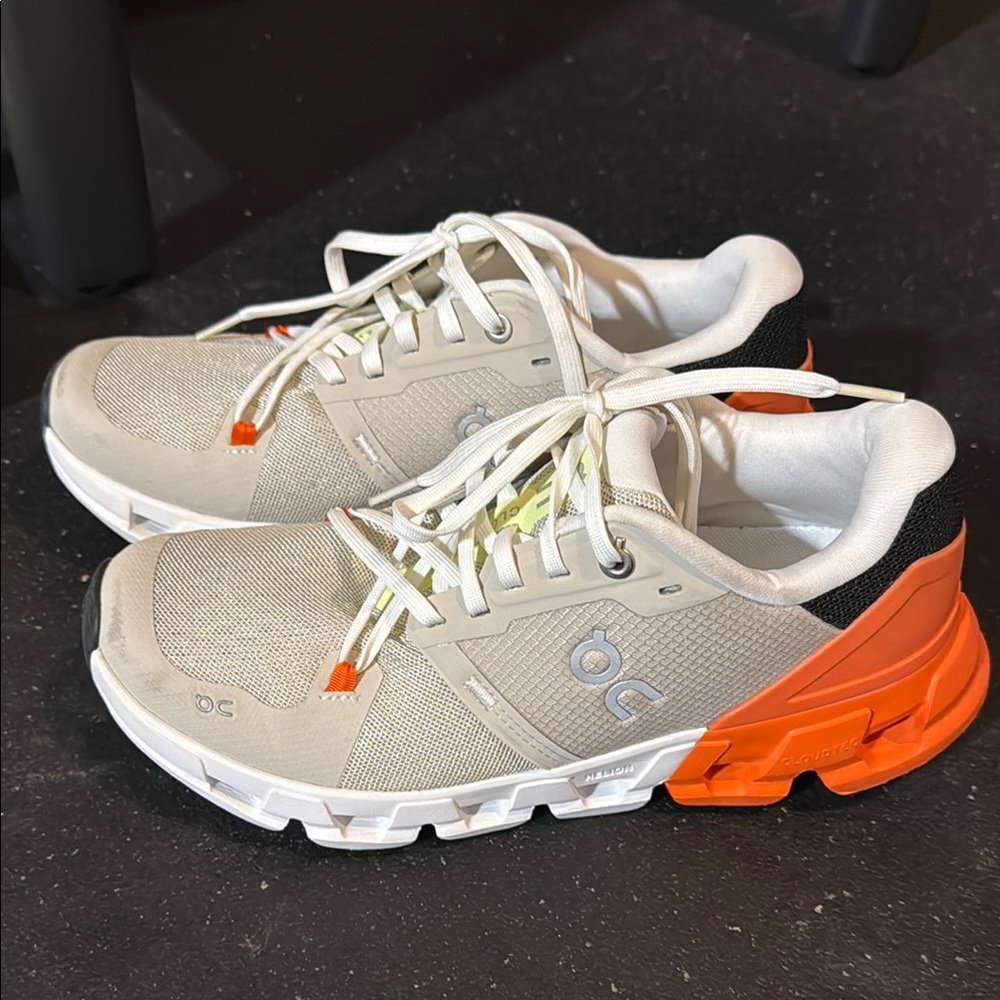 On Running Women’s Cloudflyer | Like New!
